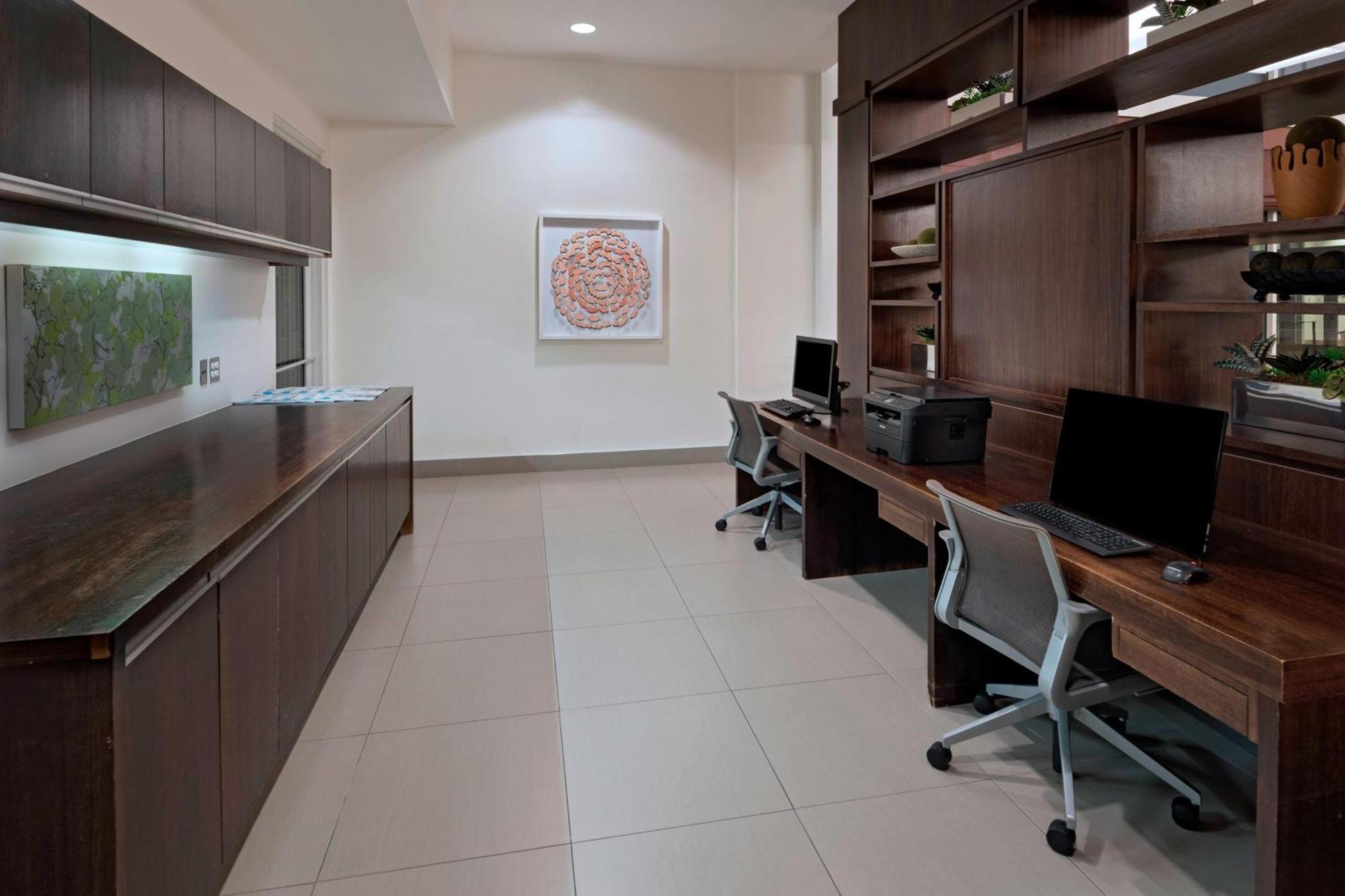 Hotel Element Houston Vintage Park 3*