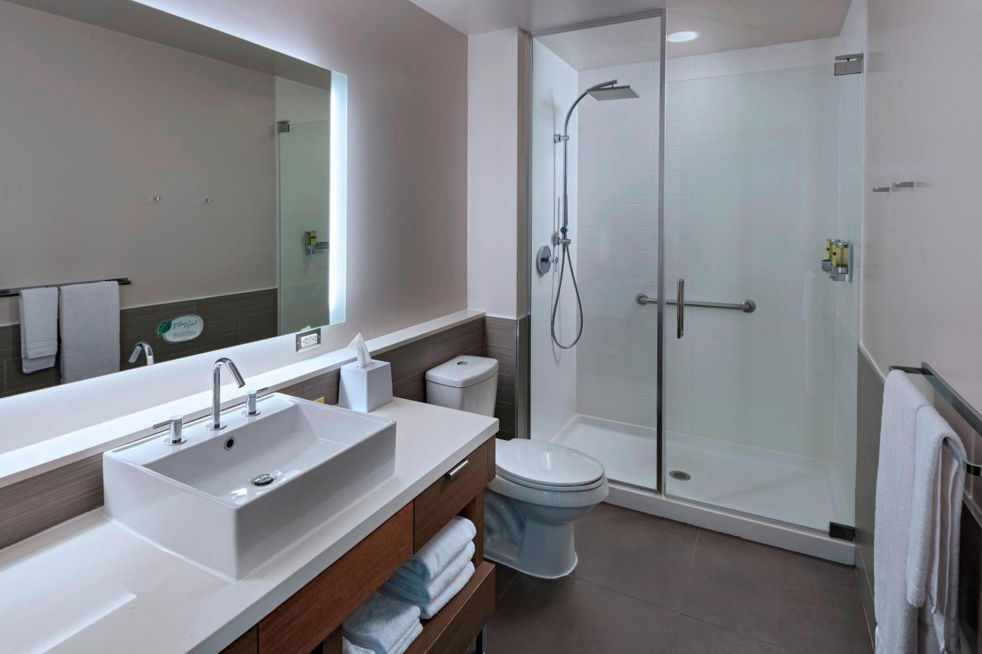 Element Houston Vintage Park Hotel 3*