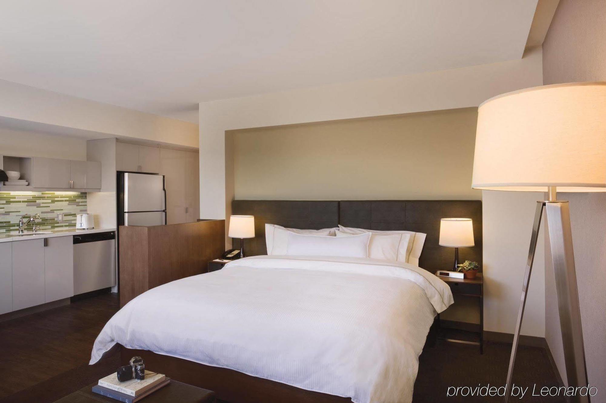 Hotel Element Houston Vintage Park 3*