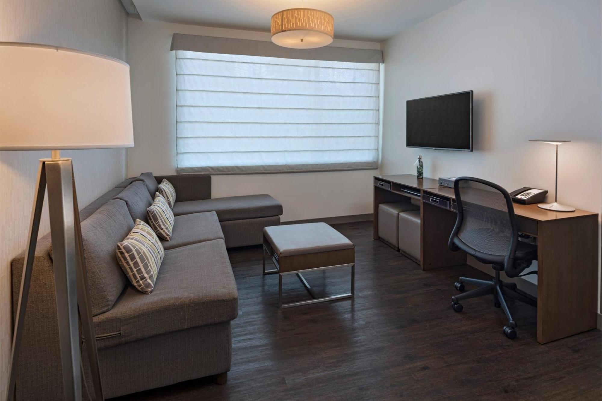 Element Houston Vintage Park Hotel 3*